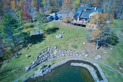 Image de Luxury Mountain Retreat w \/ Amazing Views! Étang naturel de baignade, équipement emballé!