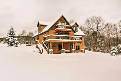 Image de Mountaintop Ellicottville Home w \/ Deck Near Skiing!