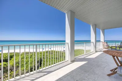 Image de Beach Front Paradise! Piscine - WiFi - Ascenseur - Étapes à suivre Sugar Sand Beaches! 2 milles au bord de la mer