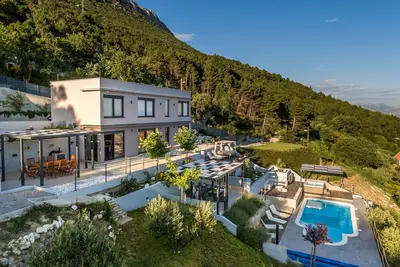 Image de Luxury Villa Grand View with Swimming Pool