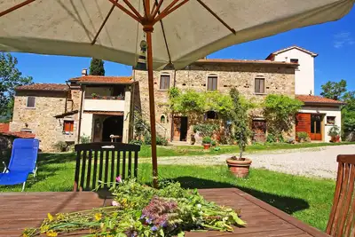 Image de Ferme dans la campagne toscane