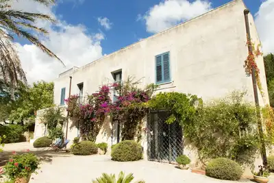 Image de Villa Titì - Ancienne maison de campagne avec piscine privée et parc