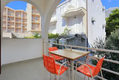 Image de Garçonnière avec la terrasse et la vue sur le mer Baska Voda, Makarska (As-2756-a)