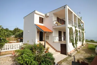Image de Garçonnière prés de la plage Baie Pokrivenik, Hvar (As-8673-b)