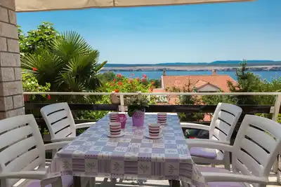 Image de Appartement de deux chambres avec la terrasse et la vue sur le mer Jadranovo, Crikvenica (A-2377-a)