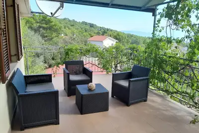 Image de Appartement de deux chambres avec la terrasse et la vue sur le mer Mudri Dolac, Hvar (A-4043-a)