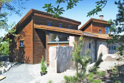 Image de Maison confortable à Risør avec sauna