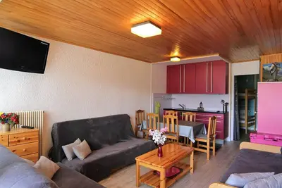 Image de Studio Confort 37m² - Huez, 4 Pers, Balcon Sud, Proche Pistes et Centre