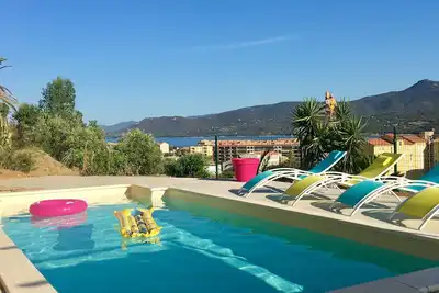 Image de Bel Appart avec vue sur mer, piscine, proche des plages