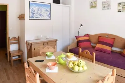 Image de Studio avec terrasse ensoleillée face aux pistes, animaux acceptés, Montgenèvre