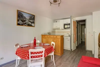 Image de Studio cabine 6 pers, idéal montagne, ascenseur, ski, parking, animaux admis