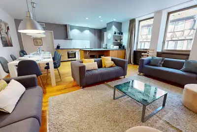 Image de lacour ac 160m2 city center 4br3bth