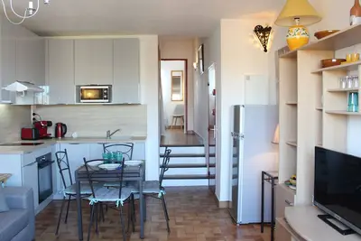 Image de Appartement Lumineux à 300m Plage, Balcon et Parking - 3 Couchages