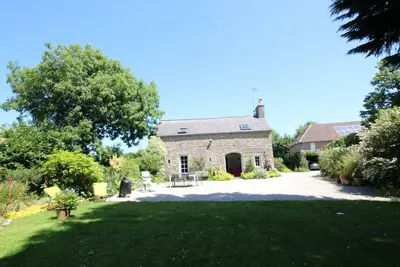 Image de Maison de charme au cœur du Cotentin - Cheminée, jardin clos, à 10 km du littoral