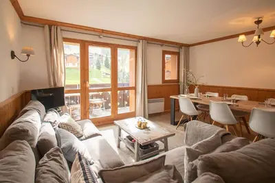 Image de Duplex rénové 4 pièces, 6 pers. , 2 balcons, casier à skis, ménage inclus