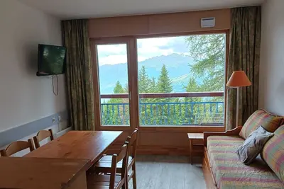 Image de 2 pièces pour 5 pers, piscine, animaux admis, parking, proche télécabine