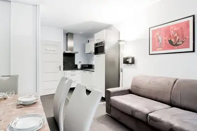 Image de Studio moderne 6 pers avec terrasse au pied des pistes