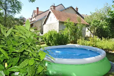 Image de Homerez - Maison confortable à Ornans - Jardin