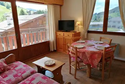 Image de Appt 2 pièces pour 5 pers avec balcon et parking à Chinaillon, près des pistes