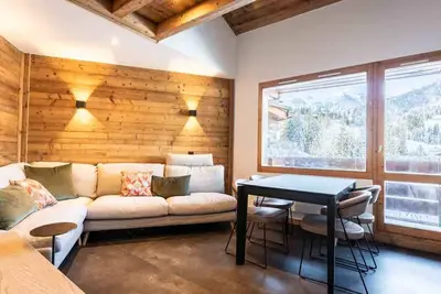 Image de Appartement duplex 5 pièces rénové, Crève-Coeur, 8 pers, animaux acceptés