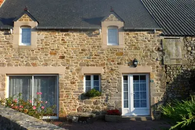 Image de Charmante maison normande avec cour, cheminée et Wi-Fi à La Hague