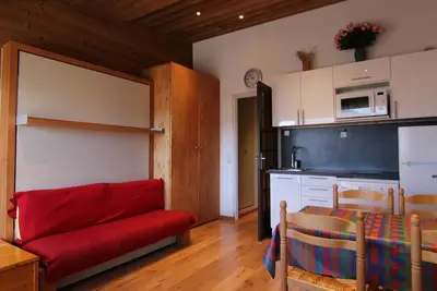 Image de Studio cosy pour 4 Ă L'Alpe d'Huez, proche pistes et commerces, balcon sud, casier Ă skis.