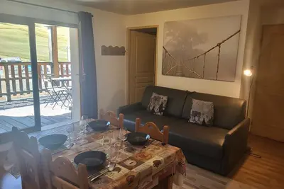 Image de Appartement Cosy 2 Pièces avec Terrasse Face aux Pistes à Montgenèvre
