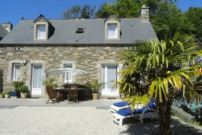 Image de Charmante maison avec cheminée près des dunes - Surtainville, 2 terrasses, jardin et équipements bébé