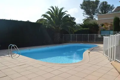 Image de Charmant T2\/Mezzanine avec Piscine et Terrasse, à 5 min de la Plage, St-Raphaël