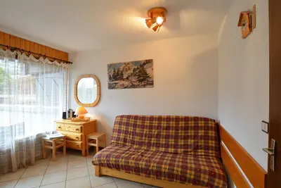 Image de Studio ski aux pieds avec terrasse, parking et Wi-Fi - 4 couchages