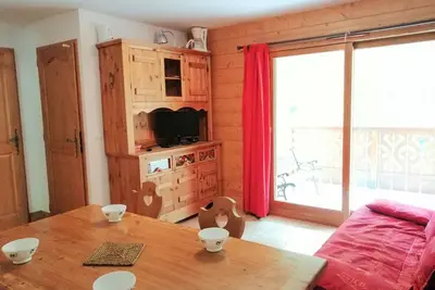 Image de Morillon 1100: T3, 7 pers, animaux admis, parking, Wifi, 50m des pistes
