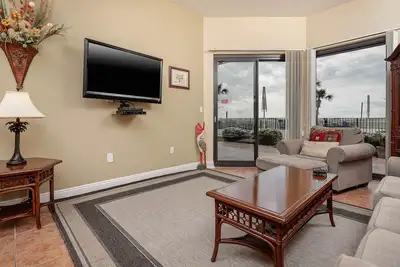 Image de Cliquez pour devis avec des nuits gratuites! Rez-de-chaussée 2br @ Phoenix Vi