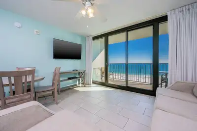 Image de Tout est meilleur à la plage! Réservez votre escapade maintenant
