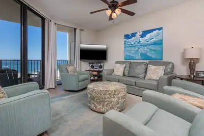 Image de Phoenix 8 - 3 Br 2 Ba - Condo sur la plage!