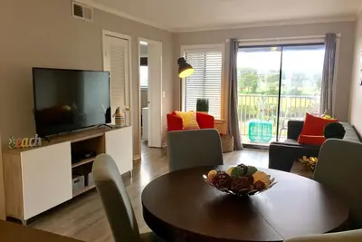 Image de De superbes vues panoramiques à la rencontre de la plage moderne chic!