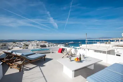 Image de Panorama de la ville de Mykonos avec terrasse privée
