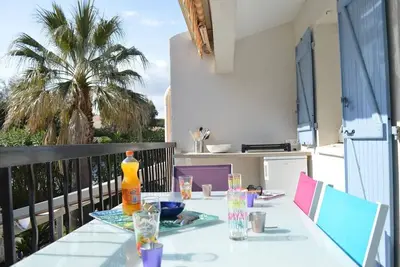 Image de Appartement 2p cabine rénové, clim, wifi, terrasse, parking, proche plage - Sainte-Maxime