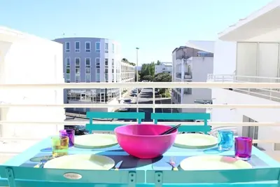 Image de Duplex cosy aux Minimes, 2 balcons sud, piscine, parking, proche port - 4 pers
