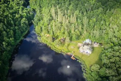Image de Lac privé, animaux de compagnie, retraite familiale de luxe, 14 personnes - super inclus