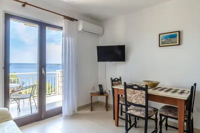 Appartement d'une chambre prés de la plage Prizba, Korcula (A-9276-c)