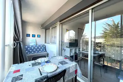 Image de Sète: 2 pièces à 200m plage, parking & loggia