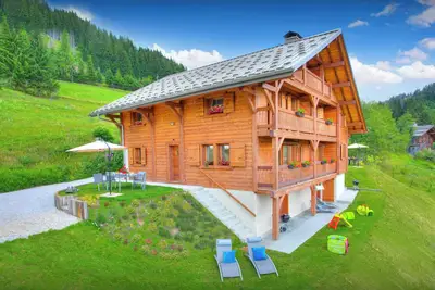 Image de Chalet Lydie Manigod - séjour alpin en famille pour 8 - Ovo Network