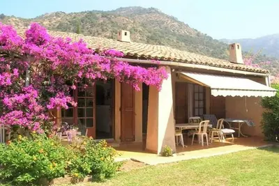 Image de Maison cosy avec mezzanine, jardin et terrasse Ă 600m de la plage de Saint-Clair, 6 couchages