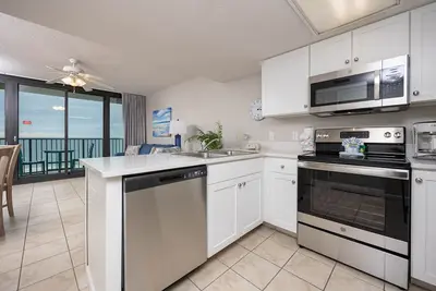 Image de 5ème étage! Hôtel sur la plage! ! ! Wifi Gratuit ~ Cuisine complète ~ Couchettes