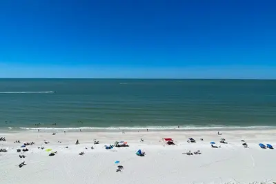 Image de Sea Winds 1001: Amazing View! Beach Front Condo