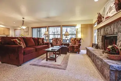 The Ridge at Sunriver - Condo # 37 - Accès à une piscine et à des installations de tennis saisonnières sur place, bain à remous ouvert toute l'année et 4 vélos