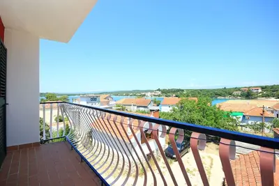Image de Appartement de deux chambres avec le balcon et la vue sur le mer Loviste, Peljesac (A-10182-b)