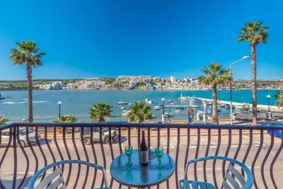 Image de GetawaysMalta - Harbour Lights Appartment en bord de mer sur la baie de St Paul