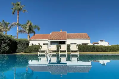 Image de A ne pas rater! Villa avec vue magnifique sur mer et montagne