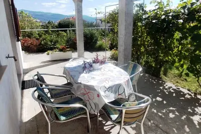 Image de Appartement de deux chambres avec la terrasse Novi Vinodolski (A-5600-a)